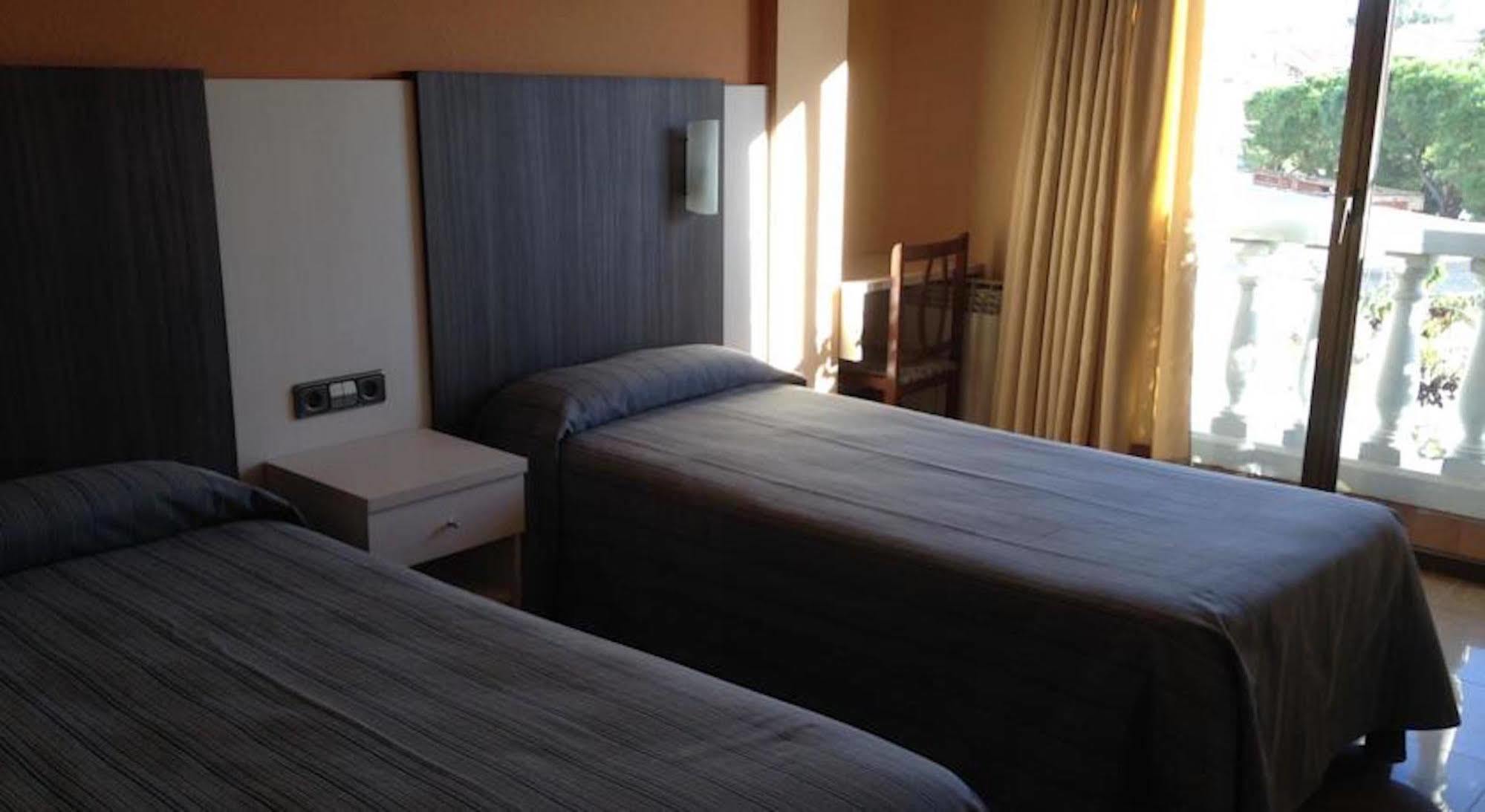 Hotel Morell ภายนอก รูปภาพ