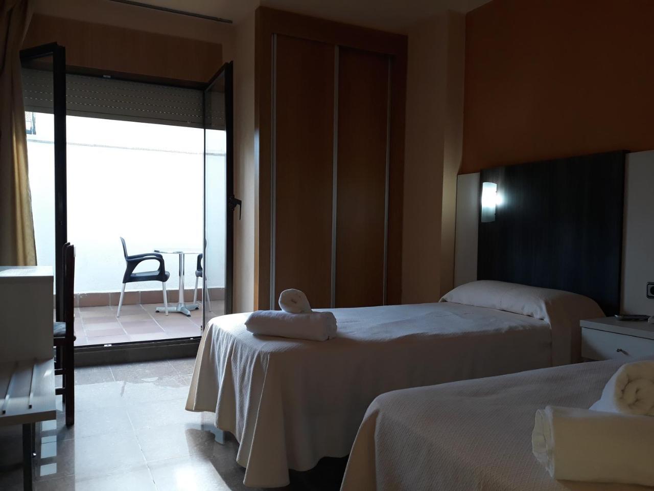 Hotel Morell ภายนอก รูปภาพ